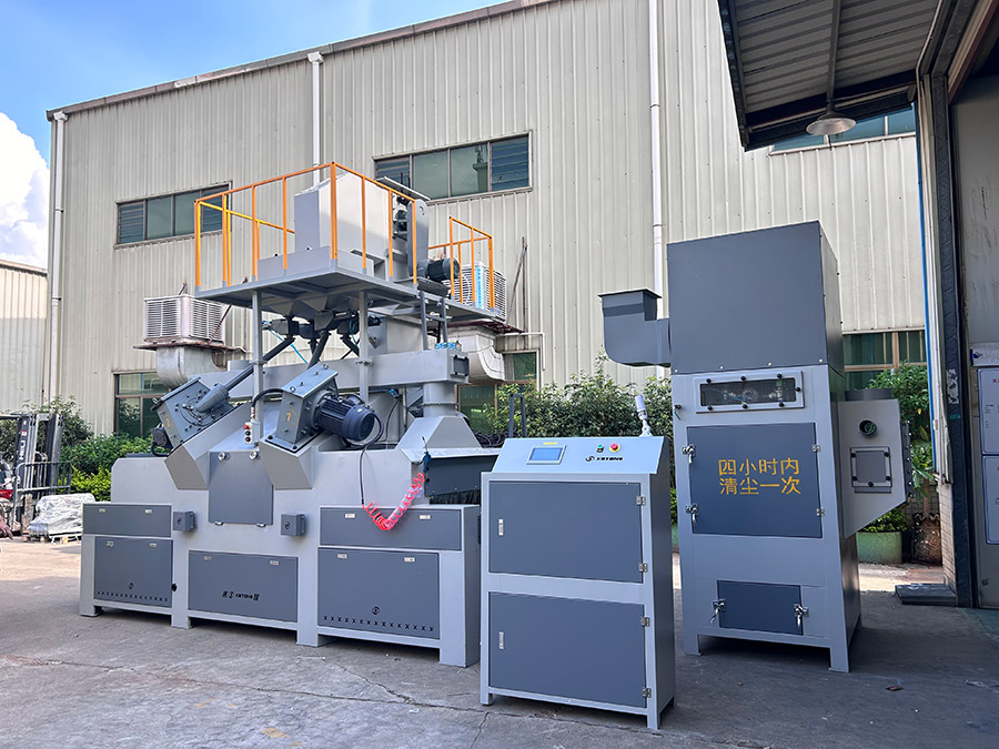 深圳百超機械設備生產的吊鉤式拋丸機實拍圖