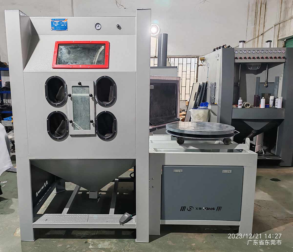 深圳百超機械手動噴砂機設備 深圳百超機械手動噴砂機設備